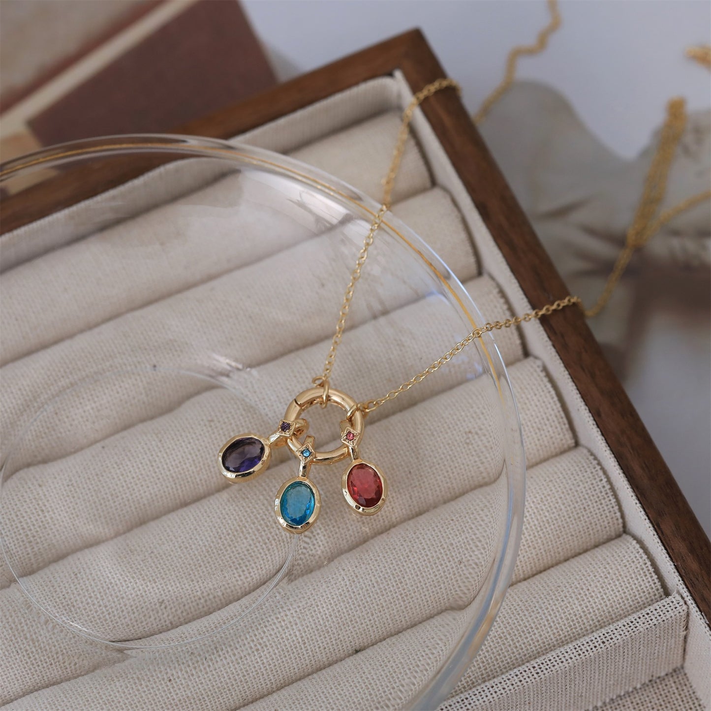 “Custom Birthstone Charm Necklace (3 Included) – Open Link Gold Chain | Personalized Multi-Charm Pendant 💎