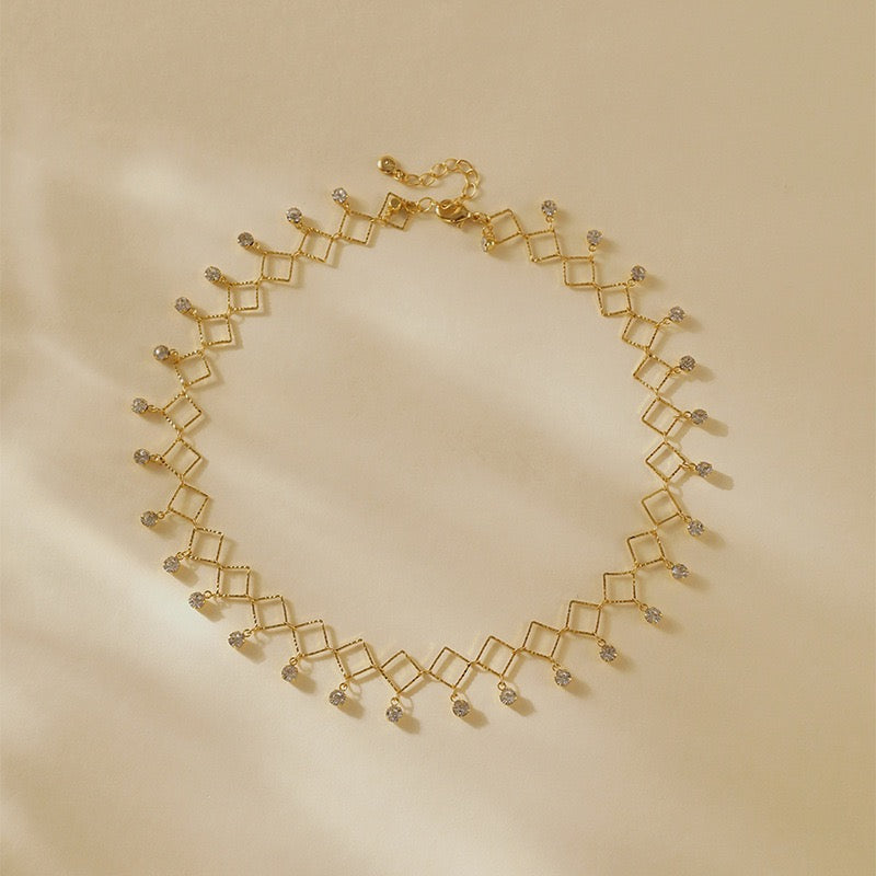 Dainty Gold Crystal Drop Circle Choker Necklace
