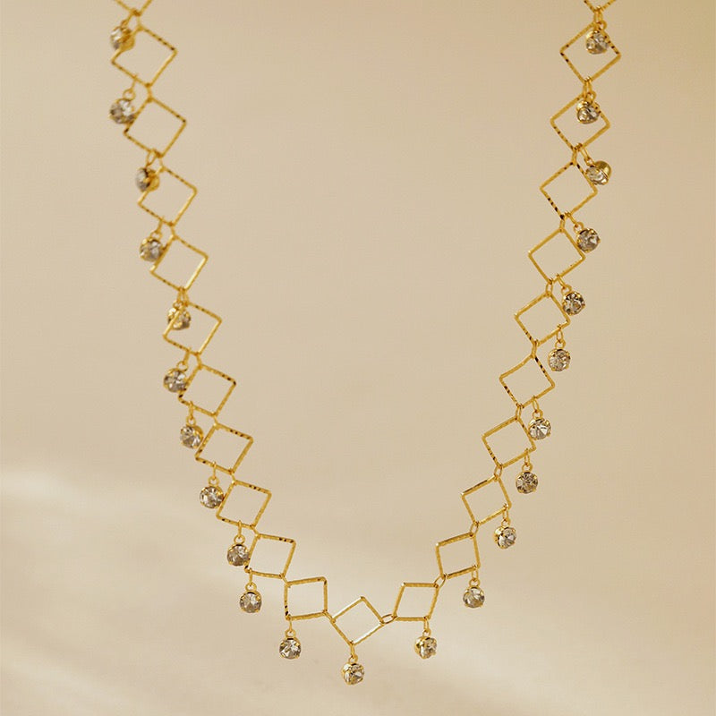 Dainty Gold Crystal Drop Circle Choker Necklace
