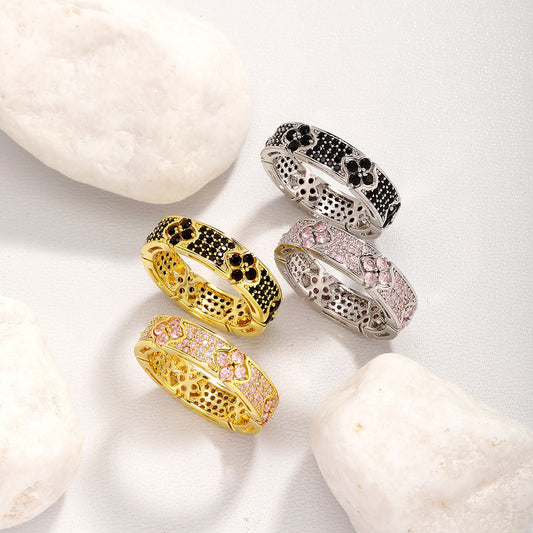 Luxury Clover Crystal Band Ring – Gold & Silver Statement Ring